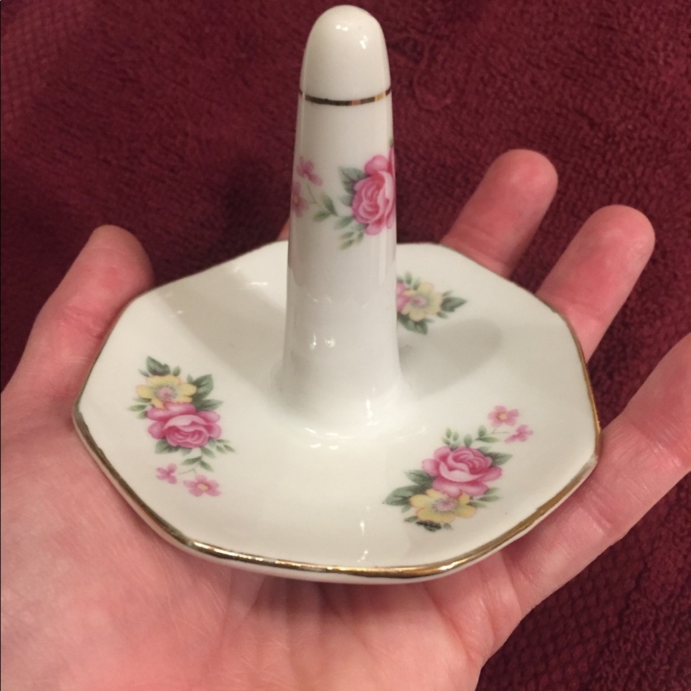 Vintage Floral Ring Holder